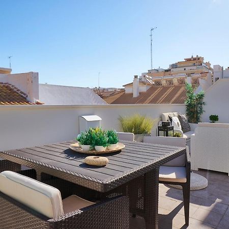 Studio Deluxe With Shared Roof Terrace مالقة المظهر الخارجي الصورة